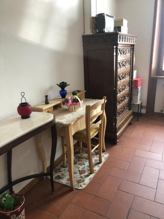 Solo Traveller Bedroom In Homestays City Center Florens Exteriör bild